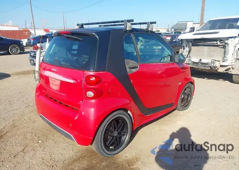 2013 Smart Fortwo Passion из США, поврежденный, VIN WMEEJ3BA6DK592560